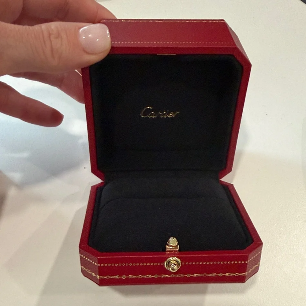 Cartier Red and Black Jewelry Box with Gold Detailing - Picture 2 of 7
